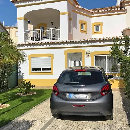 Townhouse, بيت للعطل *